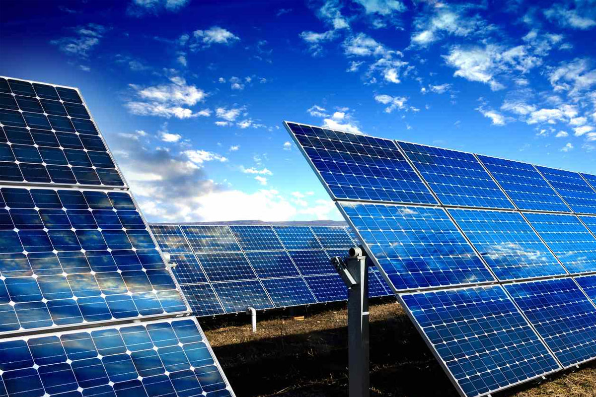 عوامل موثر بر میزان کاهش راندمان سالانه پنل های خورشیدی